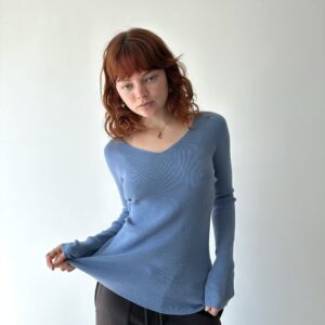 KN031 Sweater Liso Cuello V ALLLYSON