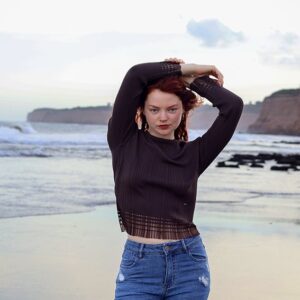 KN011 Sweater plisado HALSEY